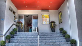 伯尔尼贝尔普机场