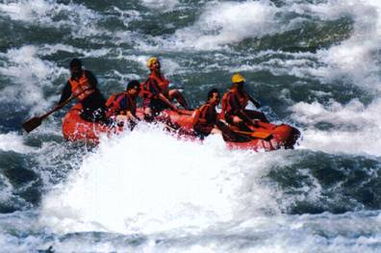 金沙滩国际长江漂流基地
