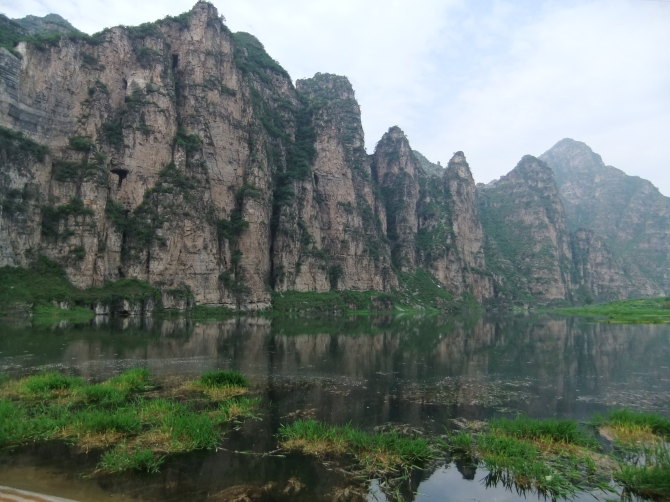 拦河小坝停留片刻 拦河小坝停留片刻