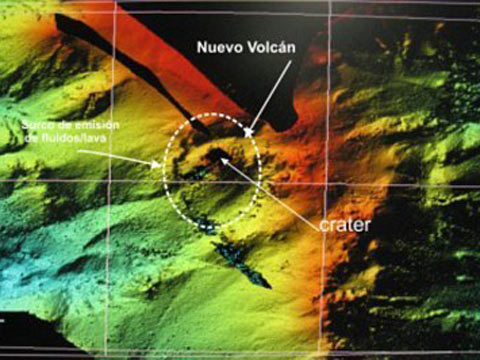 这张海底地形图上可以看到正在喷发的火山位置(来源:新浪科技) 这张海底地形图上可以看到正在喷发的火山位置(来源:新浪科技)