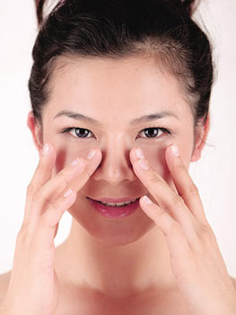 寒流到鼻炎发 穴位按压缓解鼻炎症状 寒流到鼻炎发 穴位按压缓解鼻炎症状